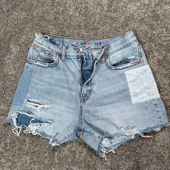 American Eagle Women's 90's Boyfriend Shorts Size 2 Rainbow Patchwork Pride - Picture 1 of 11